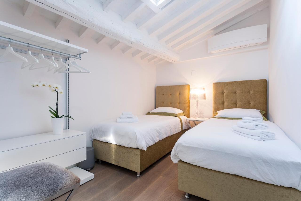 Ferienwohnung "Palazzo Signoria" Luxury Loft/Apt With Panoramic Terrace Florenz Exterior foto